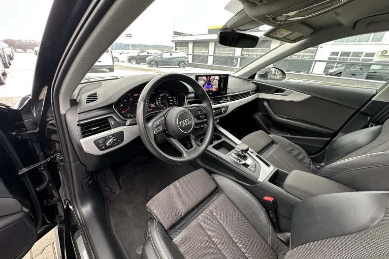 Audi A4 din 2020 cu 86.200 km - oferta AUD187500 - foto 9