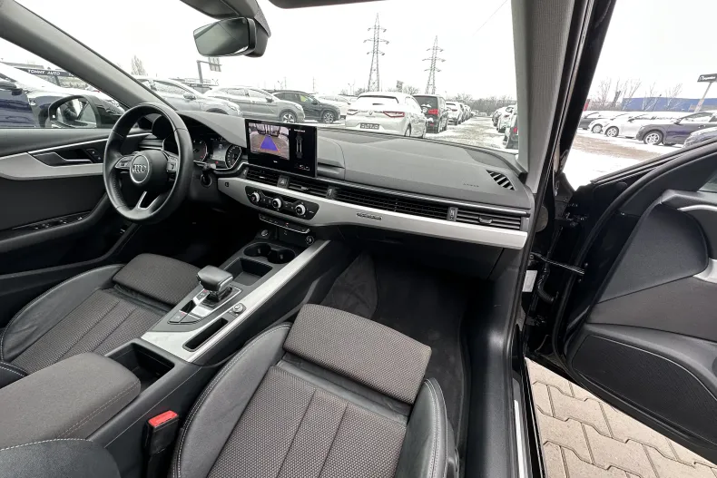 Audi A4 din 2020 cu 86.200 km - oferta AUD187500 - foto 12
