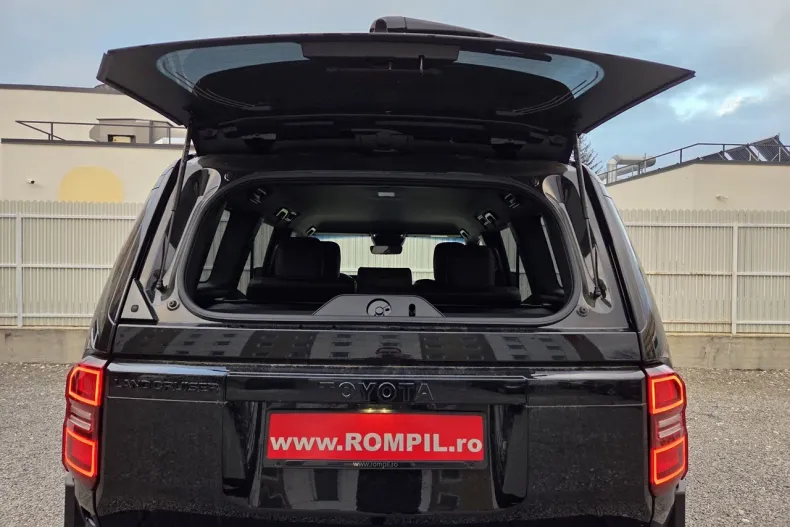 Toyota Land Cruiser 250 din 2024 cu 26 km - oferta TOY187501 - foto 9