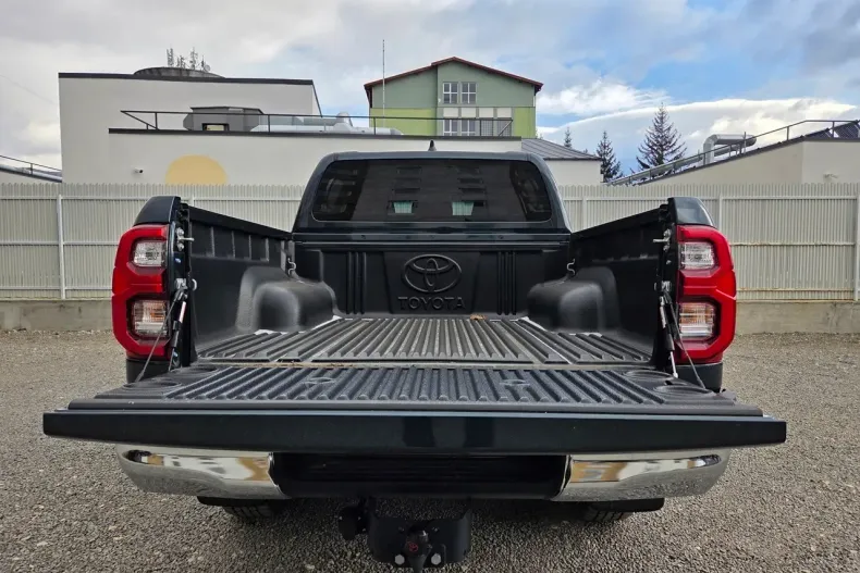 Toyota Hilux din 2025 cu 17 km - oferta TOY187502 - foto 8