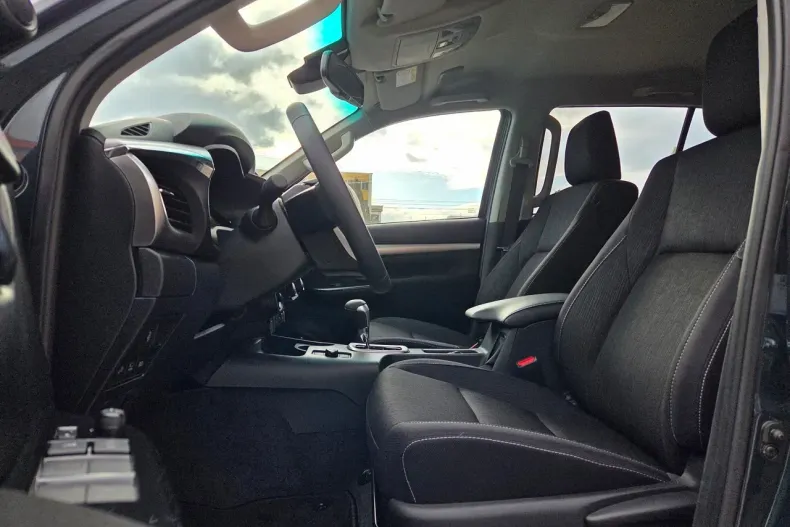 Toyota Hilux din 2025 cu 17 km - oferta TOY187502 - foto 9