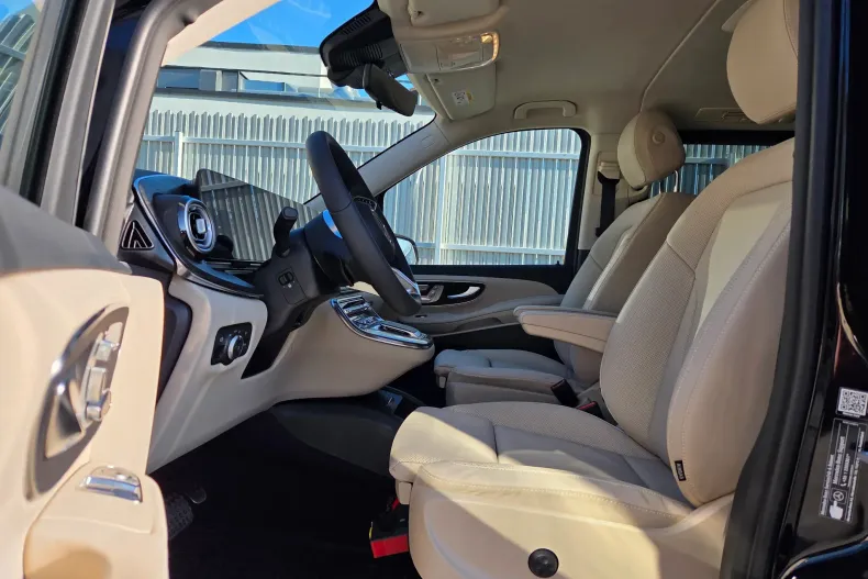 Mercedes-Benz V din 2025 cu 5.300 km - oferta MER187503 - foto 8