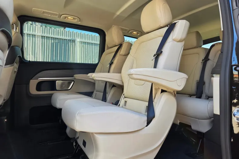 Mercedes-Benz V din 2025 cu 5.300 km - oferta MER187503 - foto 9