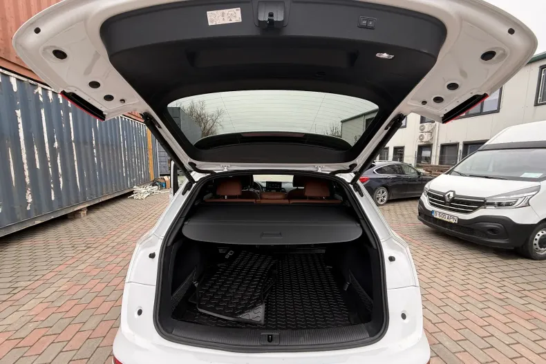 Audi Q5 din 2024 cu 15.908 km - oferta AUD187506 - foto 11