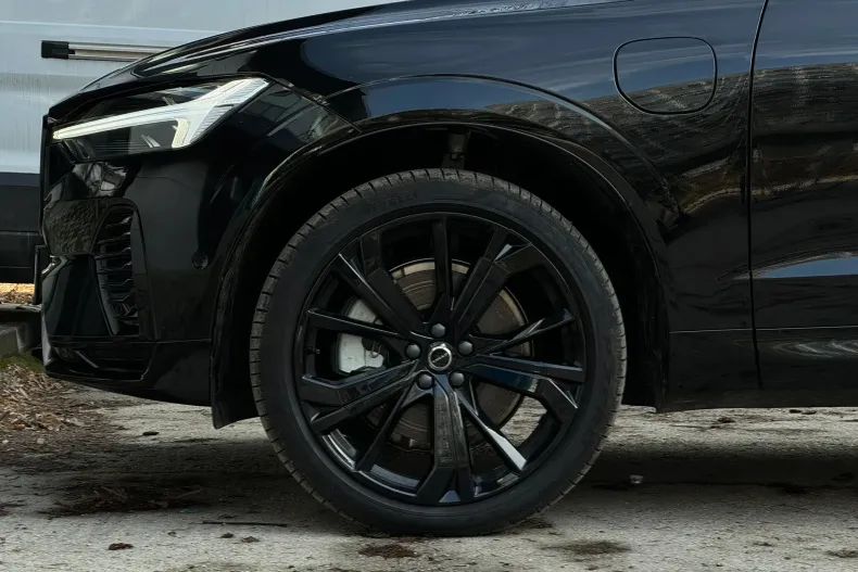 Volvo XC60 din 2025 cu 2.800 km - oferta VOL187508 - foto 12