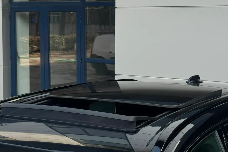 Volvo XC60 din 2025 cu 2.800 km - oferta VOL187508 - foto 13