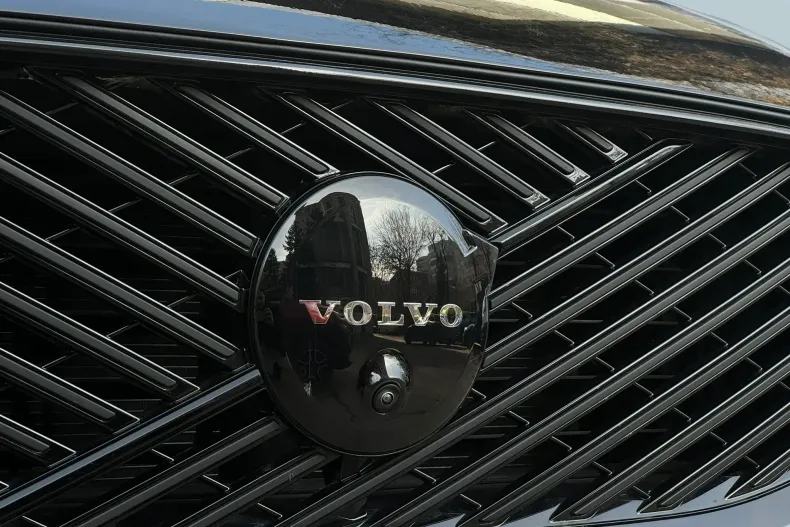 Volvo XC60 din 2025 cu 2.800 km - oferta VOL187508 - foto 39