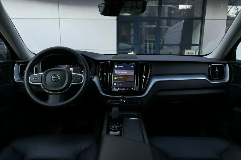 Volvo XC60 din 2021 cu 81.000 km - oferta VOL187509 - foto 16