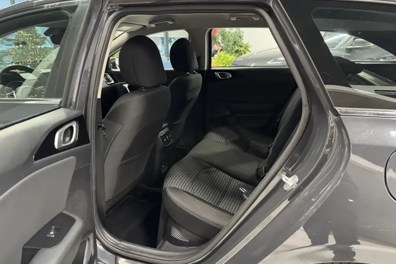 Kia Ceed din 2022 cu 91.000 km - oferta KIA187514 - foto 8