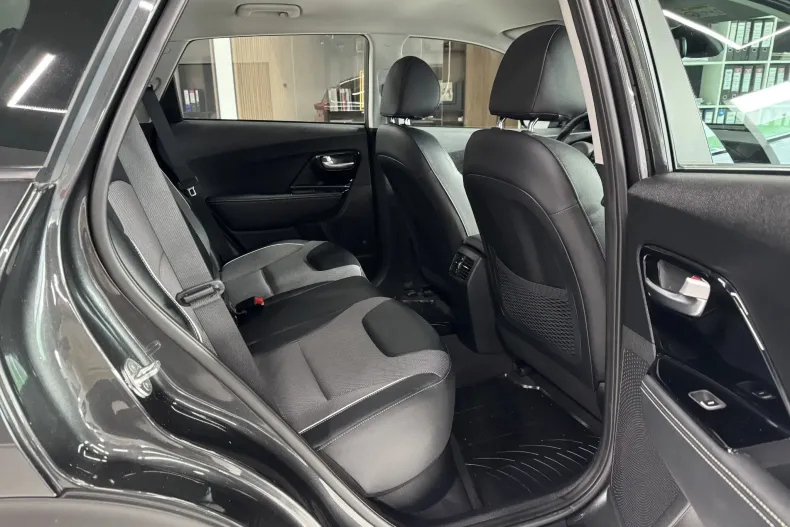 Kia Niro din 2022 cu 54.145 km - oferta KIA187516 - foto 9
