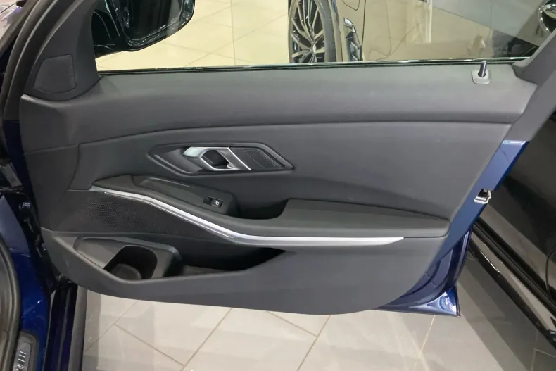 BMW M3 (Modele M) din 2024 cu 10.600 km - oferta BMW187518 - foto 19