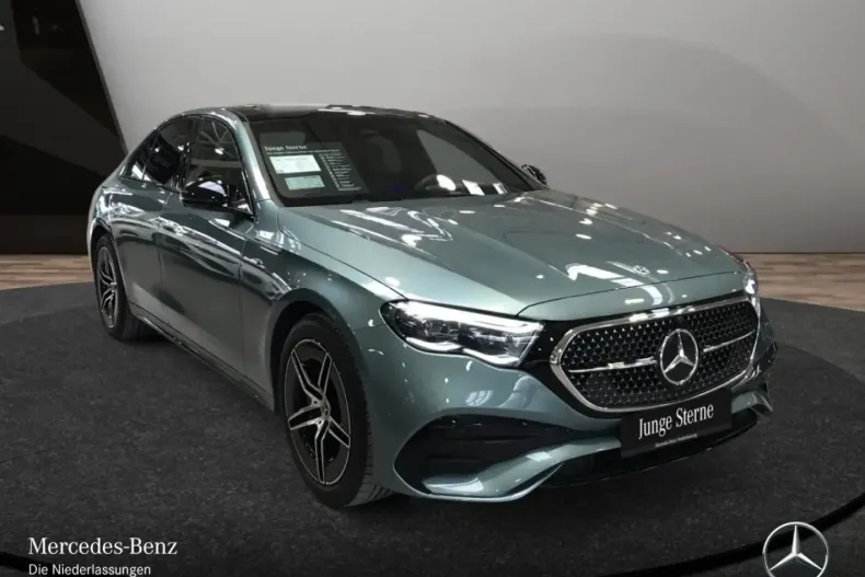 Mercedes-Benz E 400 (Clasa E) din 2025 cu 12.415 km - oferta MER187527 - foto 1