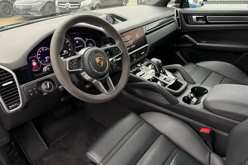 Porsche Cayenne din 2022 cu 58.094 km - oferta POR187528 - foto 9