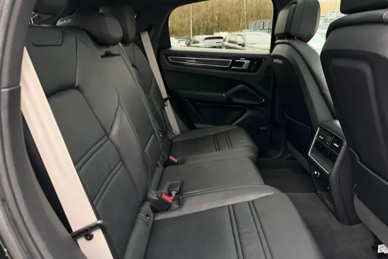 Porsche Cayenne din 2022 cu 58.094 km - oferta POR187528 - foto 15