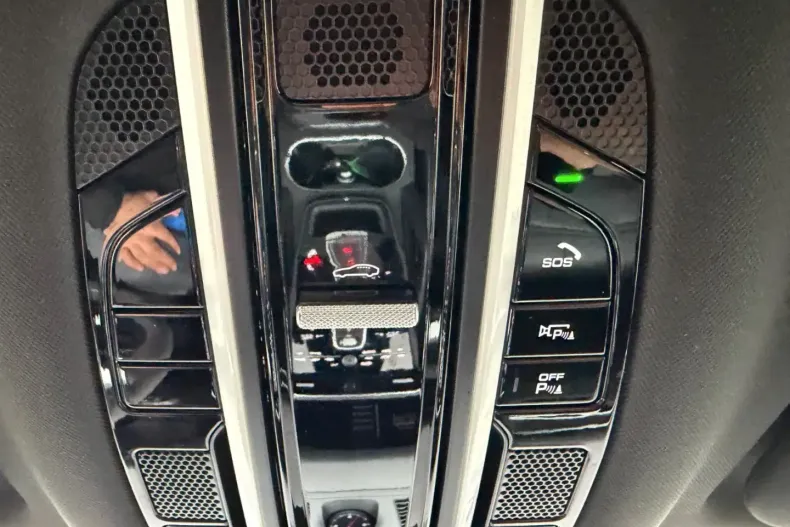 Porsche Cayenne din 2022 cu 58.094 km - oferta POR187528 - foto 28