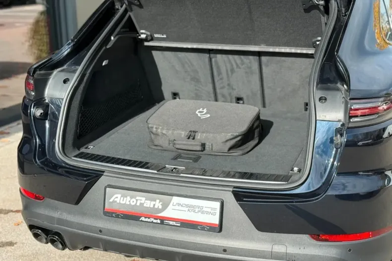 Porsche Cayenne din 2022 cu 54.990 km - oferta POR187530 - foto 11