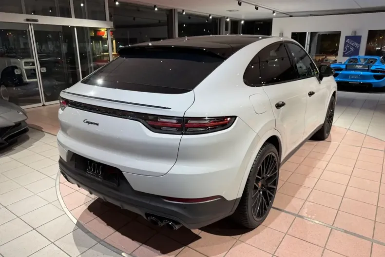 Porsche Cayenne din 2022 cu 51.321 km - oferta POR187534 - foto 8