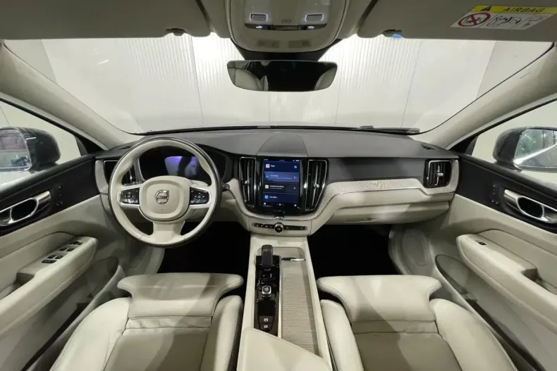 Volvo XC60 din 2022 cu 107.701 km - oferta VOL187537 - foto 7