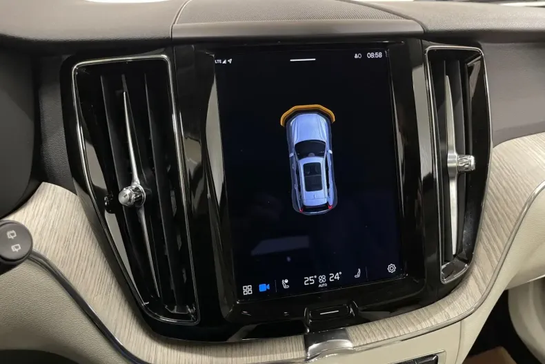 Volvo XC60 din 2022 cu 107.701 km - oferta VOL187537 - foto 15