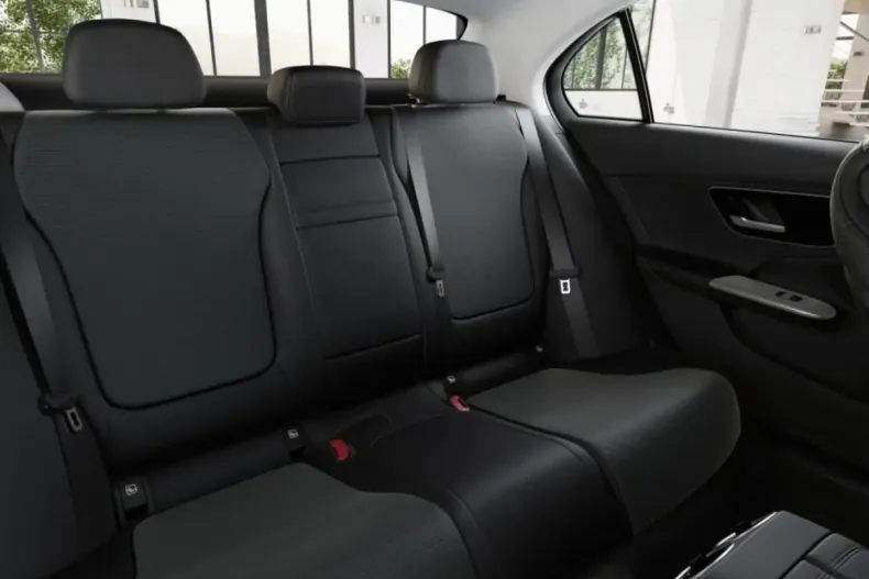 Mercedes-Benz C 300 (Clasa C) din 2024 cu 9.612 km - oferta MER187538 - foto 9