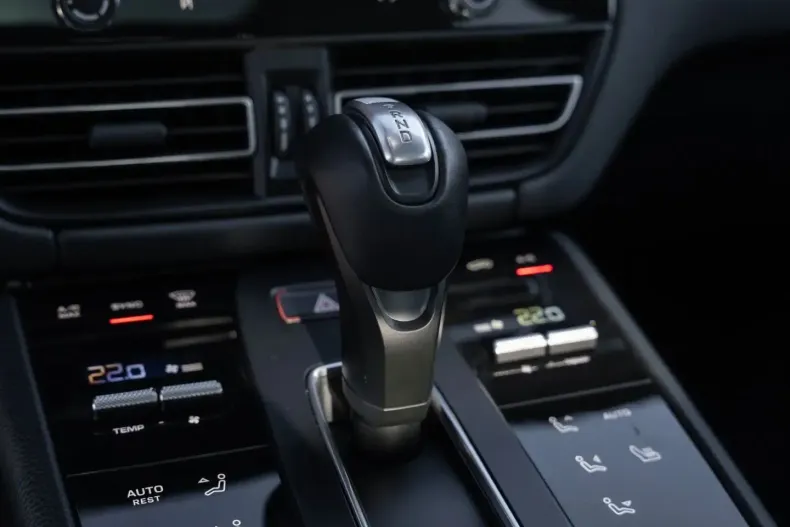 Porsche Macan din 2024 cu 32.500 km - oferta POR187542 - foto 22