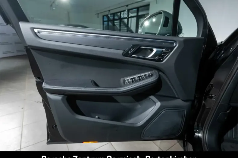 Porsche Macan din 2024 cu 13.700 km - oferta POR187543 - foto 13