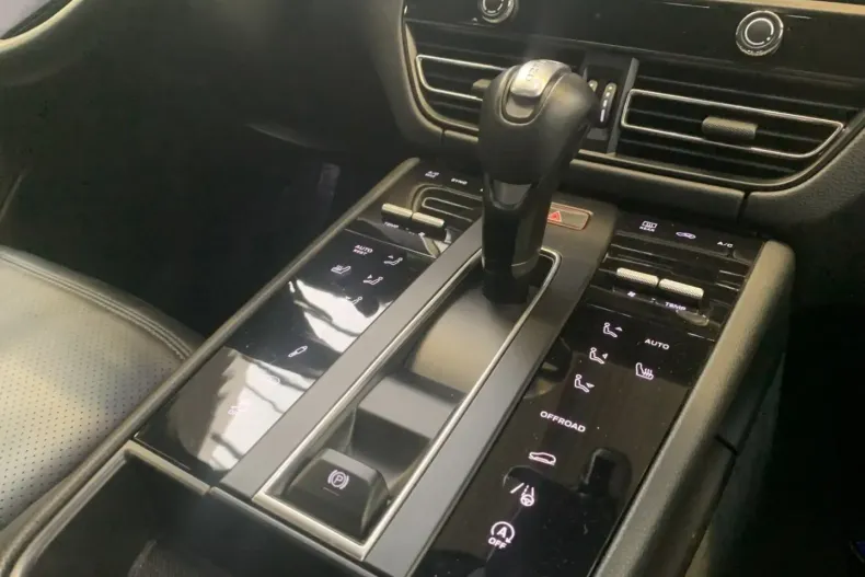 Porsche Macan din 2024 cu 15.400 km - oferta POR187544 - foto 10