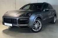 Porsche Cayenne din 2023 cu 55.900 km - oferta POR187545 - foto 1