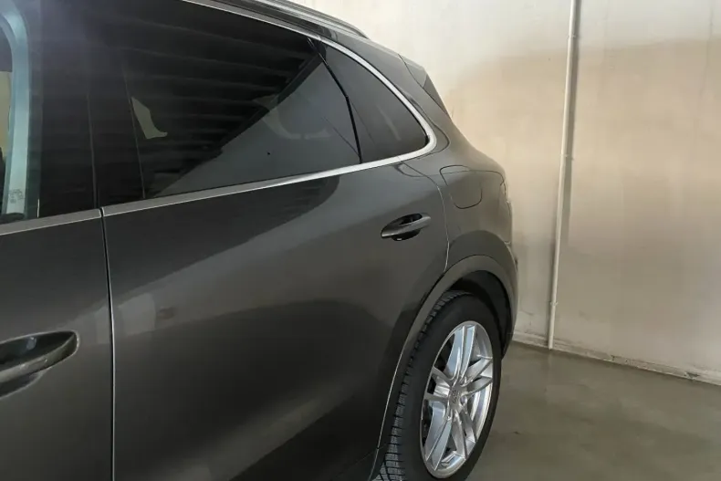 Porsche Cayenne din 2023 cu 55.900 km - oferta POR187545 - foto 10