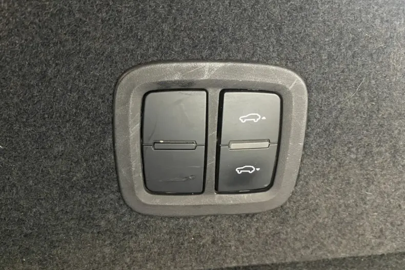 Porsche Cayenne din 2023 cu 55.900 km - oferta POR187545 - foto 13