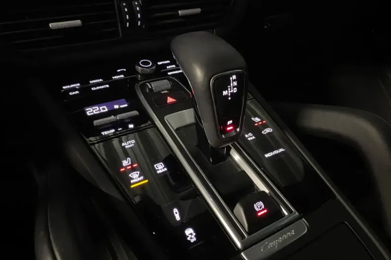 Porsche Cayenne din 2023 cu 55.900 km - oferta POR187545 - foto 25