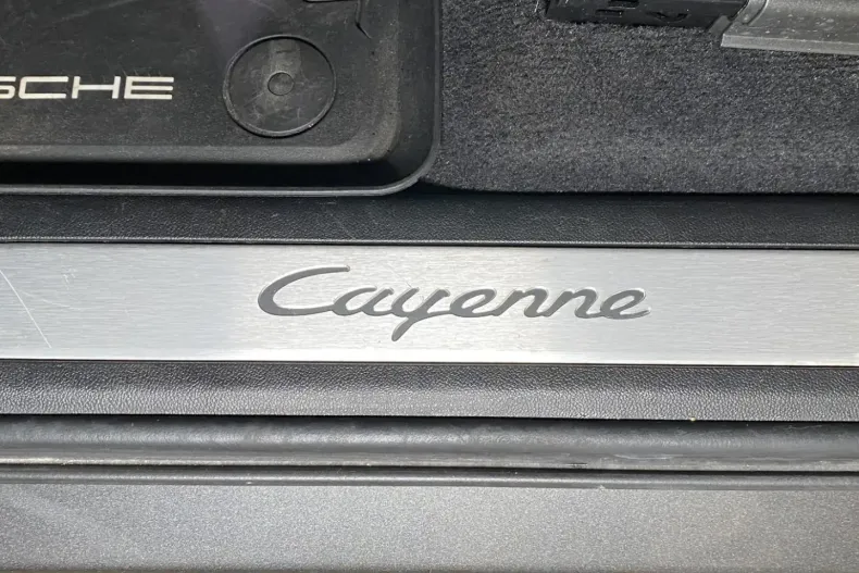 Porsche Cayenne din 2023 cu 55.900 km - oferta POR187545 - foto 30