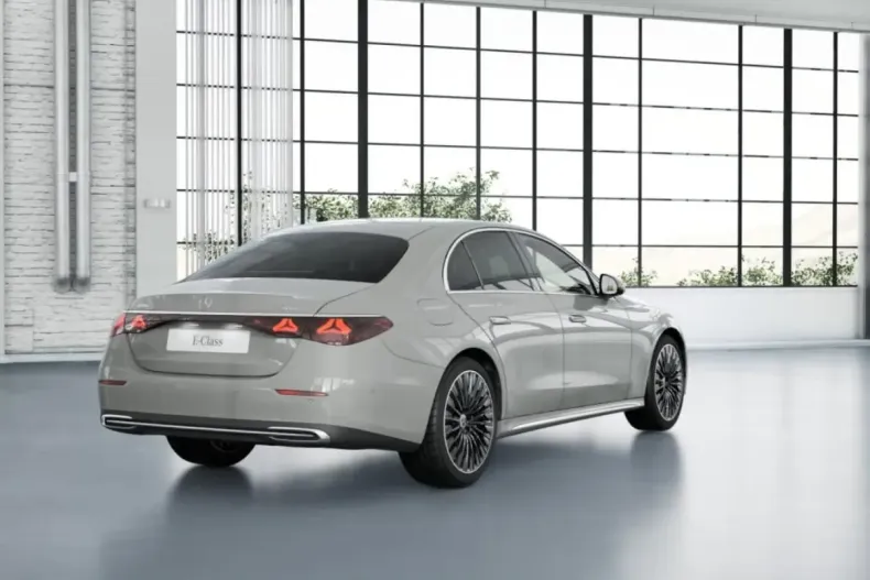 Mercedes-Benz E 400 (Clasa E) din 2024 cu 50.700 km - oferta MER187546 - foto 4