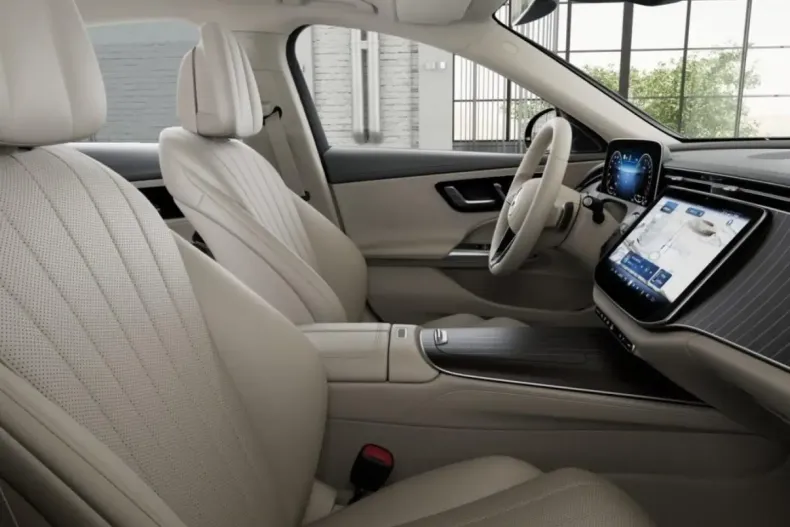 Mercedes-Benz E 400 (Clasa E) din 2024 cu 13.869 km - oferta MER187547 - foto 7