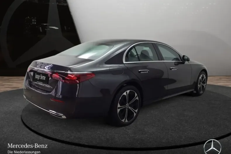 Mercedes-Benz E 300 (Clasa E) din 2024 cu 7.782 km - oferta MER187548 - foto 5