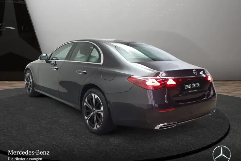 Mercedes-Benz E 300 (Clasa E) din 2024 cu 7.782 km - oferta MER187548 - foto 7