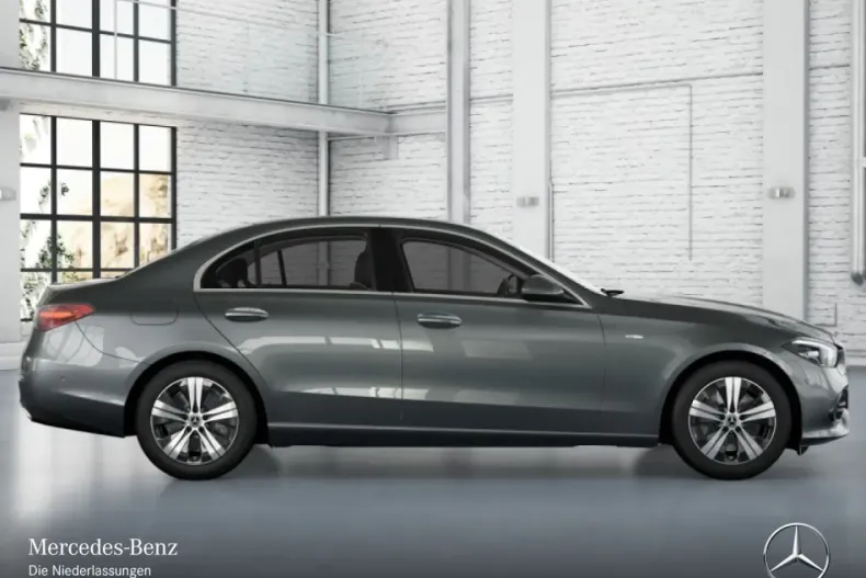 Mercedes-Benz C 300 (Clasa C) din 2025 cu 9.075 km - oferta MER187553 - foto 16