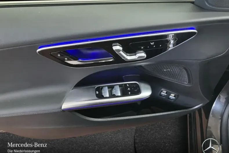 Mercedes-Benz C 300 (Clasa C) din 2025 cu 10.808 km - oferta MER187554 - foto 14