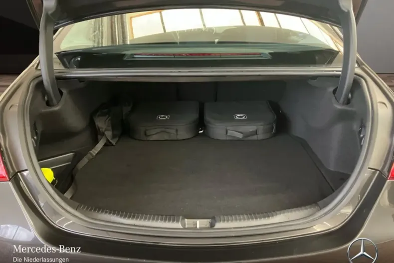 Mercedes-Benz C 300 (Clasa C) din 2025 cu 10.808 km - oferta MER187554 - foto 15