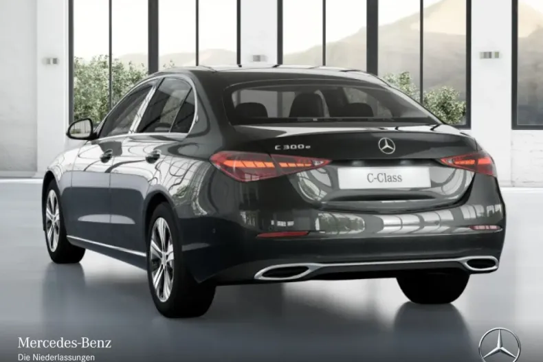 Mercedes-Benz C 300 (Clasa C) din 2025 cu 10.808 km - oferta MER187554 - foto 17