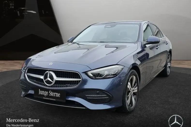 Mercedes-Benz C 300 (Clasa C) din 2024 cu 18.752 km - oferta MER187555 - foto 1