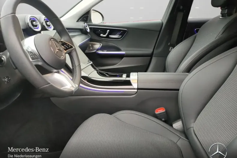 Mercedes-Benz C 300 (Clasa C) din 2024 cu 18.752 km - oferta MER187555 - foto 8