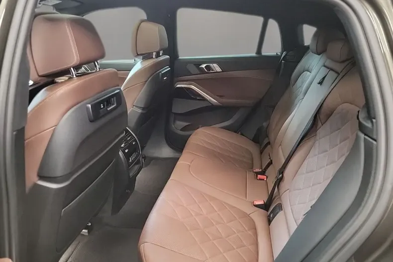 BMW X6 (Seria X) din 2022 cu 93.192 km - oferta BMW187556 - foto 11