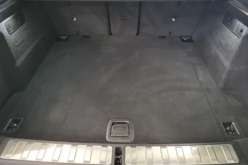 BMW X6 (Seria X) din 2022 cu 93.192 km - oferta BMW187556 - foto 12