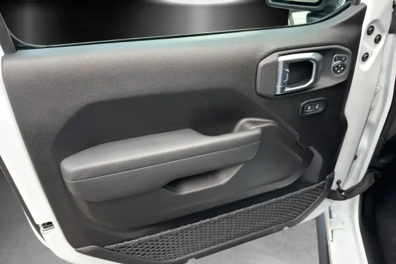 Jeep Wrangler din 2026 cu 10 km - oferta JEE187560 - foto 10