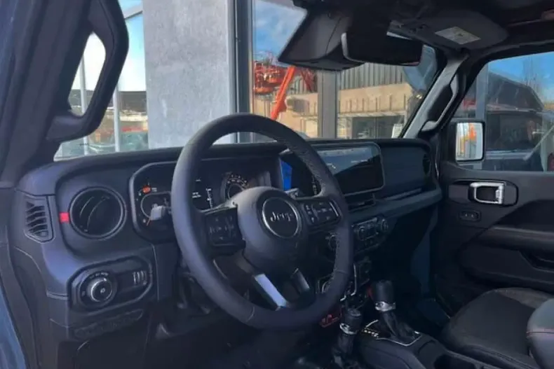 Jeep Wrangler din 2026 cu 10 km - oferta JEE187561 - foto 2