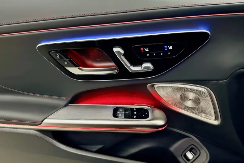 Mercedes-Benz CLE 53 AMG (Clasa CLE) din 2025 cu 3.600 km - oferta MER187564 - foto 8