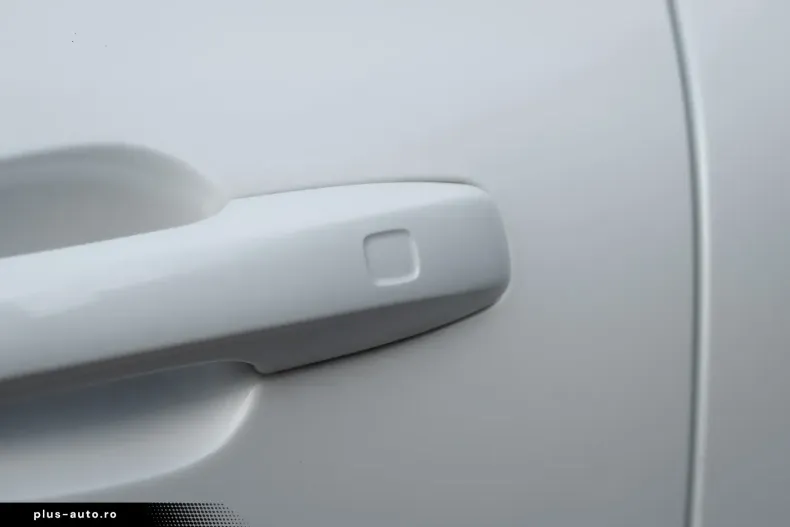 Volvo XC60 din 2023 cu 125.178 km - oferta VOL187567 - foto 15