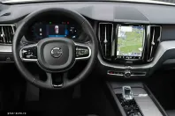 Volvo XC60 din 2023 cu 125.178 km - oferta VOL187567 - foto 20