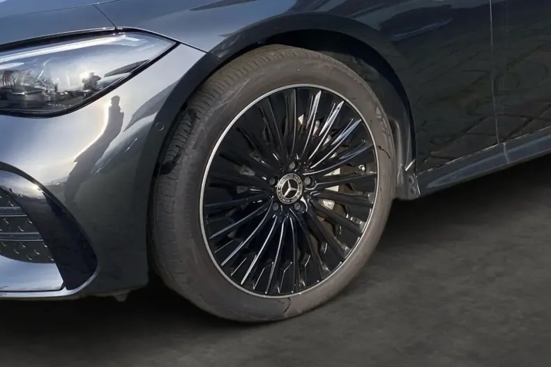 Mercedes-Benz CLE 300 (Clasa CLE) din 2024 cu 11.278 km - oferta MER187570 - foto 6